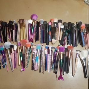 Over 100 Makeup Brushes